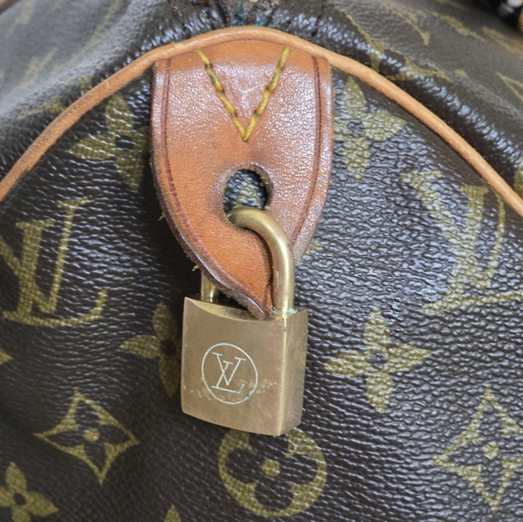 Louis Vuitton Brown Speedy 40 Handbag - Picture 4 of 9